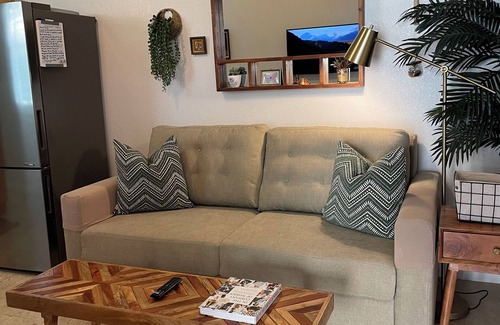 Murrieta Apartamento | Entire Casita and Cal king bed, sofa bed and kitchen just minutes from Temecula.