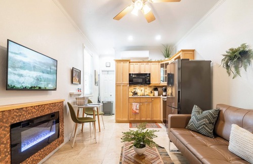 Murrieta Apartamento | Entire Casita and Cal king bed, sofa bed and kitchen just minutes from Temecula.