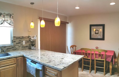 Berryessa Casa | Unidad acogedora completa (3BD / 1BR) N San José con estacionamiento gratuito cerca del aeropuerto de San José