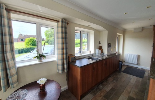 South Ferriby Casa | Entire Detached Cottage in Stunning Rural Village