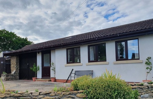 South Ferriby Casa | Entire Detached Cottage in Stunning Rural Village