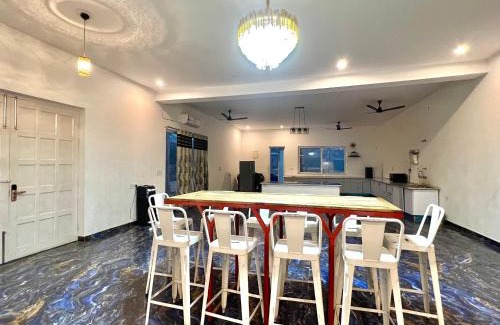 Gurugram Casa | entire farm with pool and huge hall best for parties