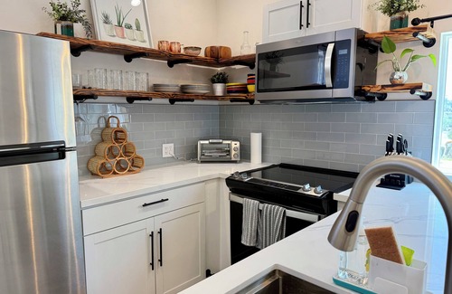 Mount Helix Cabaña | Entire guesthouse in Spring Valley, California