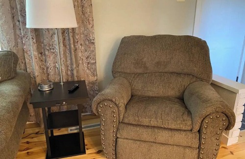 Lenox Casa | Entire home 4 mi to Montauk - Current River Ranch
