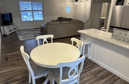 Riverton Casa | Entire Home - Family/Kid/Pet Friendly - Yard - Happy Place!