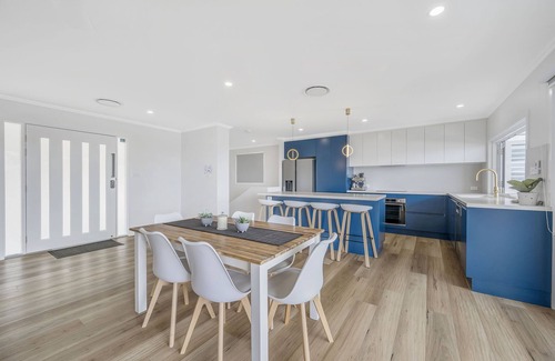 Mid North Coast Waterfront Casa | Entire home in Bonny Hills, Australia
