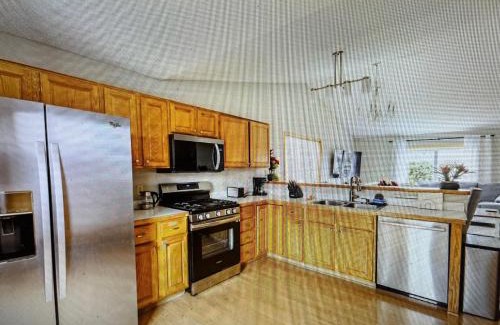 Rosemount Villa | Entire Home in Rosemount, Minnesota