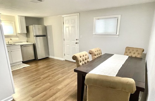 Kennett Casa | Entire Home/ Newly Renovated/ Convenient Location!