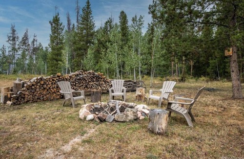 Oak Creek Casa | Entire Home/ Picturesque Mtn Getaway