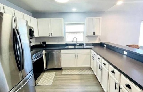 Lake Mary Casa | Entire House - King Bed Suite & Golf Course View