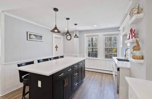 Califon Casa | Entire House on the River