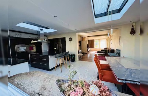 Diegem Casa | Entire house with excellent accessibility, close to airport and train station