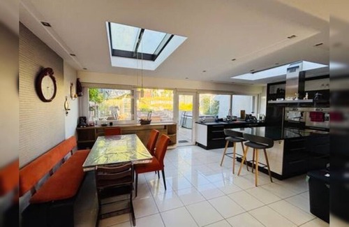 Diegem Casa | Entire house with excellent accessibility, close to airport and train station