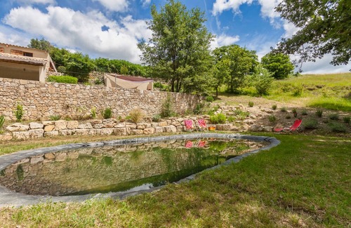 Reillanne Casa | Casa completa con jardín privado y piscina en Reillanne en el Luberon.