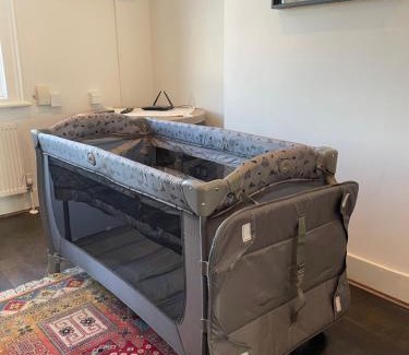 Harlesden Apartamento | Entire luxurious flat sleeps 4 persons