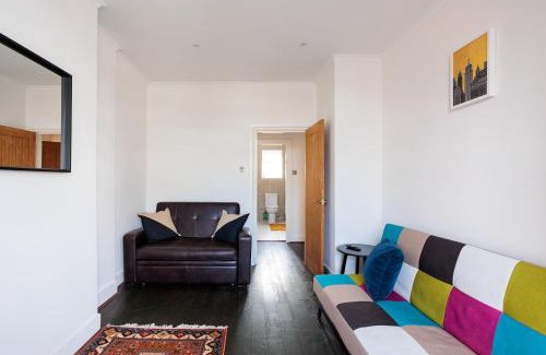 Harlesden Apartamento | Entire luxurious flat sleeps 4 persons