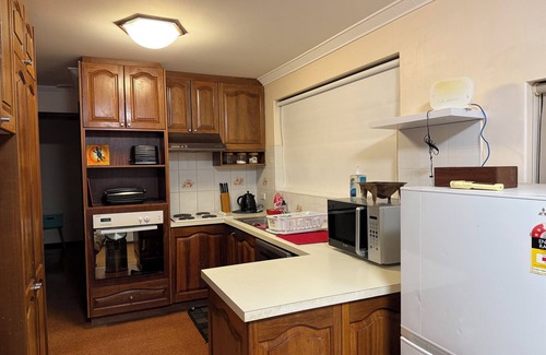 Somerville Casa | Entire Residential 6/2 bedroom, 2 storey house with swimming pool