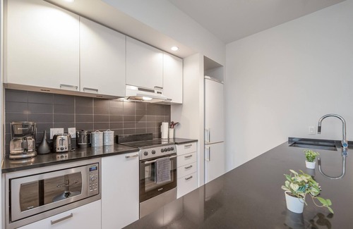 Downtown Eastside Apartamento | Entire Space of Modern Apartment Downtown Vancouver Neighbourhood
