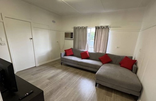 Grafton Casa | Entire two Bedroom Cottage with Massive private yard