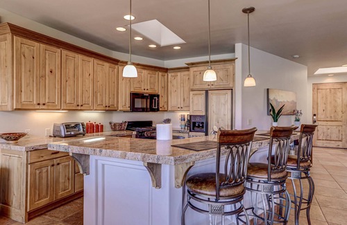 St. George Casa | Entrada 2 BR, 2BA Waterside Villa w/Full Kitchen & 2 Private Garages