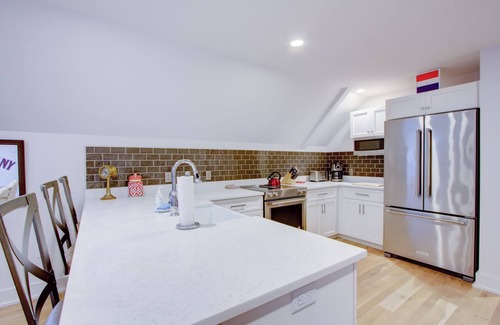 Charleston Historic District Condominio | 3Bed / 2Bath Oasis moderno en el corazón de la historia