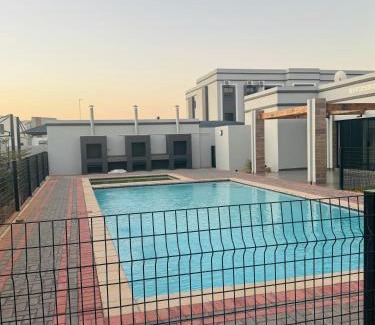 Gaborone Apartamento | Enzo Stays - Sarona City