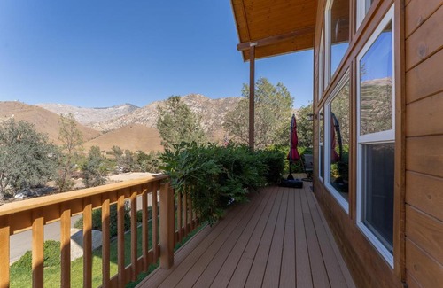 Kernville Casa | Epic View A Luxury House on a Hill River 10 min