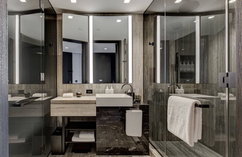 Hudson Yards Hotel | Equinox Hotel New York