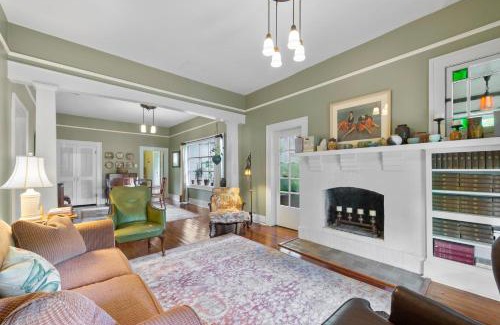 Seminole Heights Casa | EREHWON RETREAT Private ELEGANT LIVING