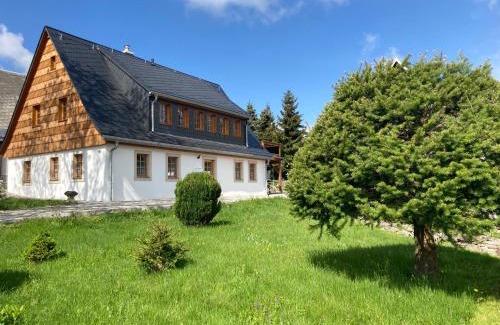 Georgenfeld Casa | Erzgebirgshaus Zirbenliebe