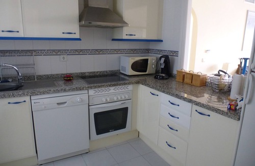 Castillo de Sabinillas Apartamento | MAGNÍFICA VISTA - CUALQUIER CONFORT - AC - WIFI - TV SAT - CERCA DE PLAYA Y MARINA