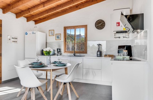 La Solana Chalet De Esquí | Home2Book Country Stay with Terrace & BBQ