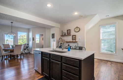 Manistee Condominio | Escape a la vida en el lago!