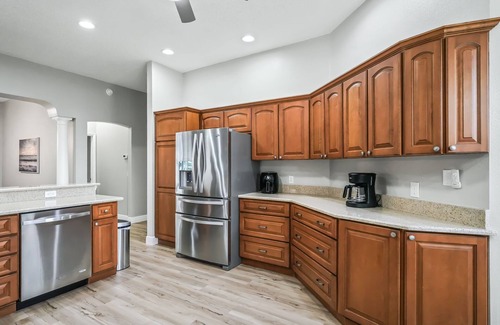 Lady Lake Casa | Escape to Luxury: Designer Pool Home in Valle Verde!