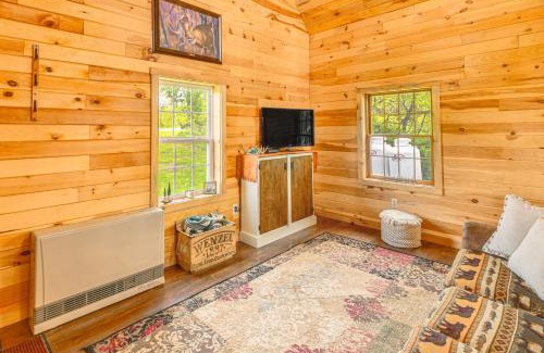 German Casa | Escape to Nature Secluded McDonough Cabin!
