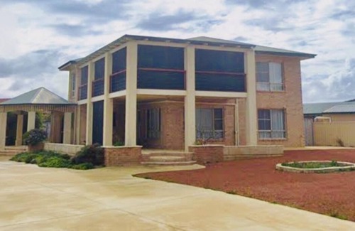 Cervantes Casa | Escape to our seaside retreat, Family friendly,ocean views, and pristine beaches