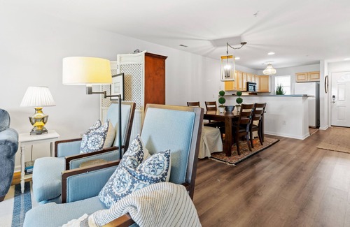 Lewes Condominio | Escape to Robin's Nest!