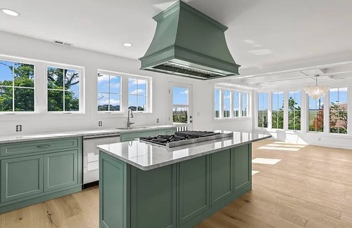 Del Haven Casa | Escape to The Mint Chip House, a brand-new luxury retreat in Del Haven, NJ