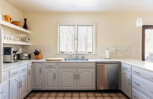 Mountain Dale Casa | Escape to the Woods: 4-bedroom country house with hot tub spa, sauna, fireplace