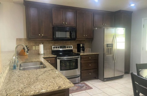 Valdosta Casa | Escape to Valdosta: Explore Wild Adventures & Relax