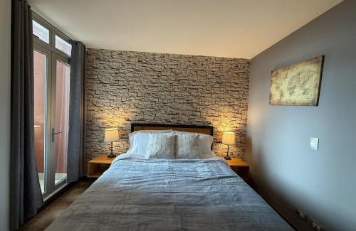 Guachipelín Apartamento | Escazu Guachipelin Peaceful Getaway, Pool, Wi-Fi & Work Space CR MARIPOSA RENTALS