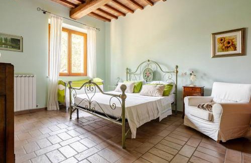 Todi Villa | Esclusivo Casale Etrusco con Piscina e Zona Relax