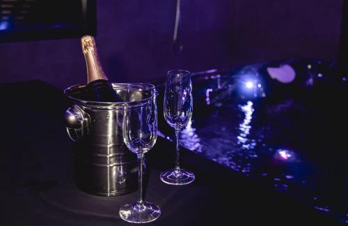 Lardenne Apartamento | Espace évasions Loft love LOVE ROOM