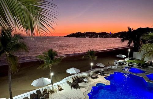 Manzanillo Apartamento | Espectacular Apto remodelado, de lujo y a pie de Playa con vista al mar