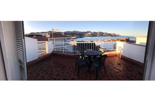 Llanca Apartamento | Espectaculares vistas al mar Ático