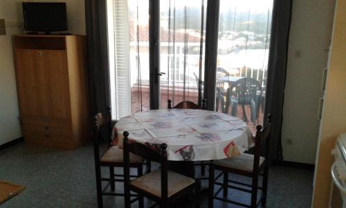 Llanca Apartamento | Espectaculares vistas al mar Ático