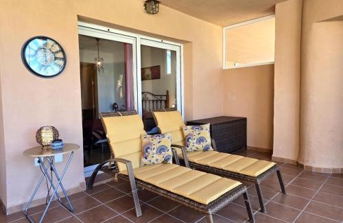 Los Martínez Apartamento | Espliego Pool View Apartment