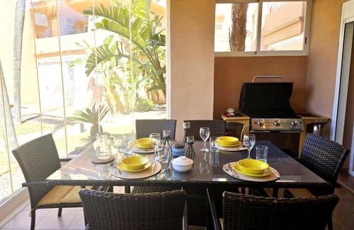Los Martínez Apartamento | Espliego Pool View Apartment