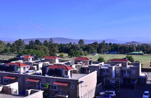Hospital Apartamento | Essy's Furnished Homes Nakuru with pool & GYM