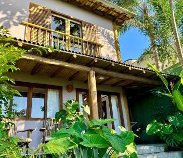 Praia das Cigarras Casa | Estúdio beira mar em São Sebastião